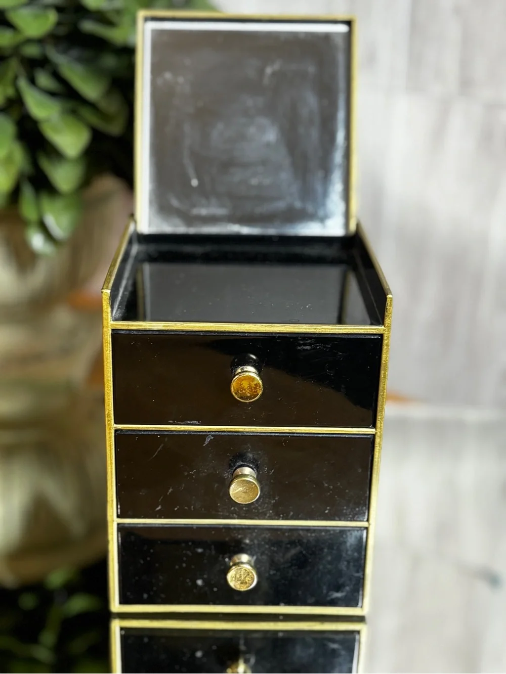 Otagiri Black Lacquer 3-Drawer Jewelry Chest with Floral Motif and Gold Trim